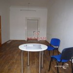 Na prenájom kancelárske priestory v historickom objekte v centre mesta B. Bystrica
