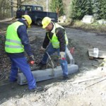 NA PRENÁJOM - Pokladacie kliešte na obrubníky dvojmužné priečne 