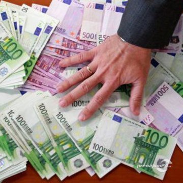POMOC PROJEKTOV, VÁŽNÝCH A ROZPUSTNÝCH ĽUDÍ